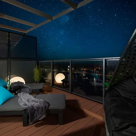 公寓 Lighthouse Luxury Penthouse - Jantar