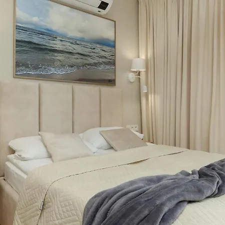 Lighthouse Luxury Penthouse - Jantar