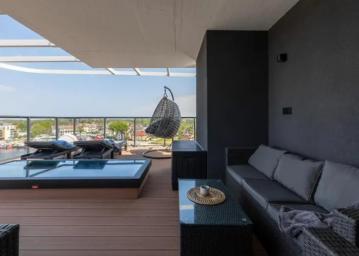 Lighthouse Luxury Penthouse - Jantar Apartamento